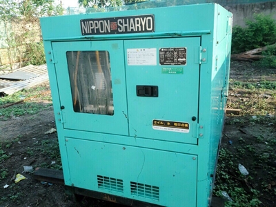 886558